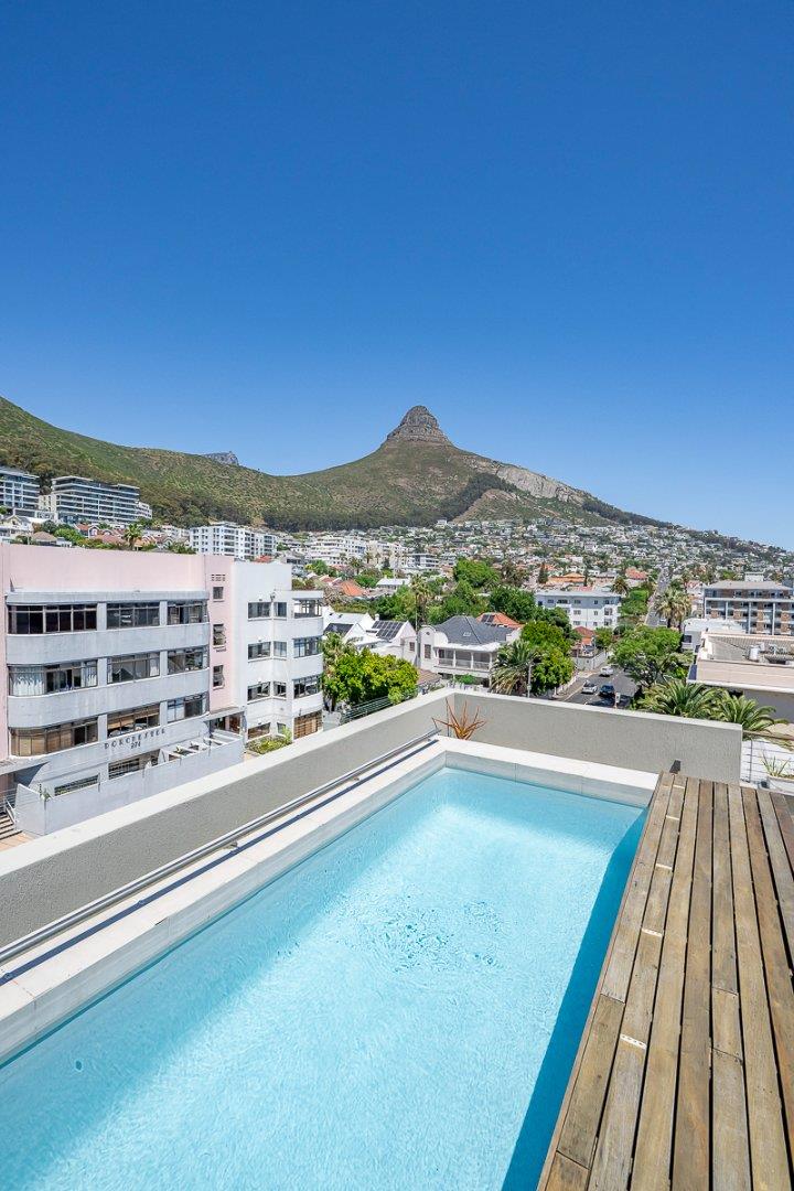 2 Bedroom Property for Sale in Sea Point Western Cape